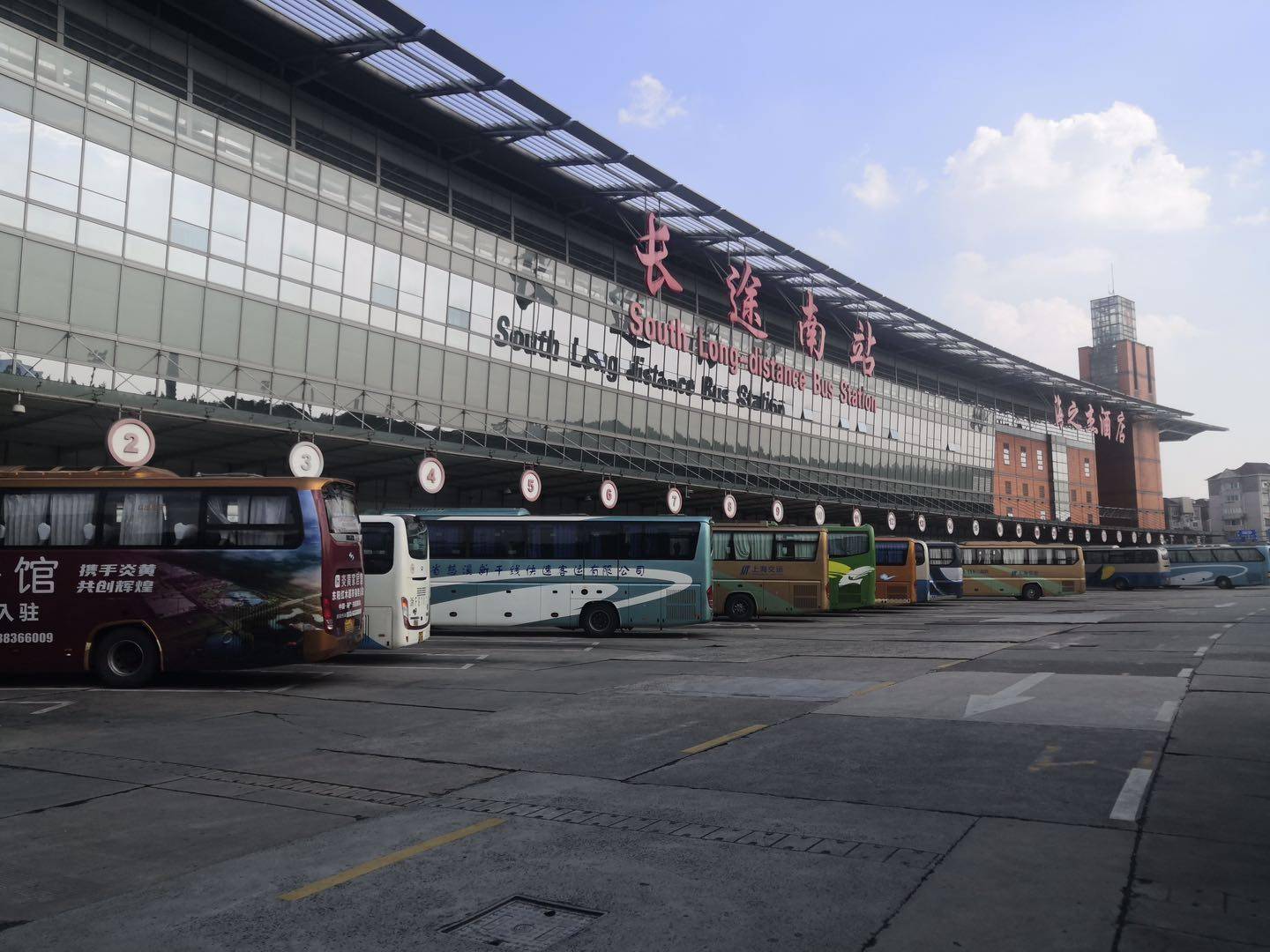 上海长途客运站开启假期车票预售，多条线路准备就绪